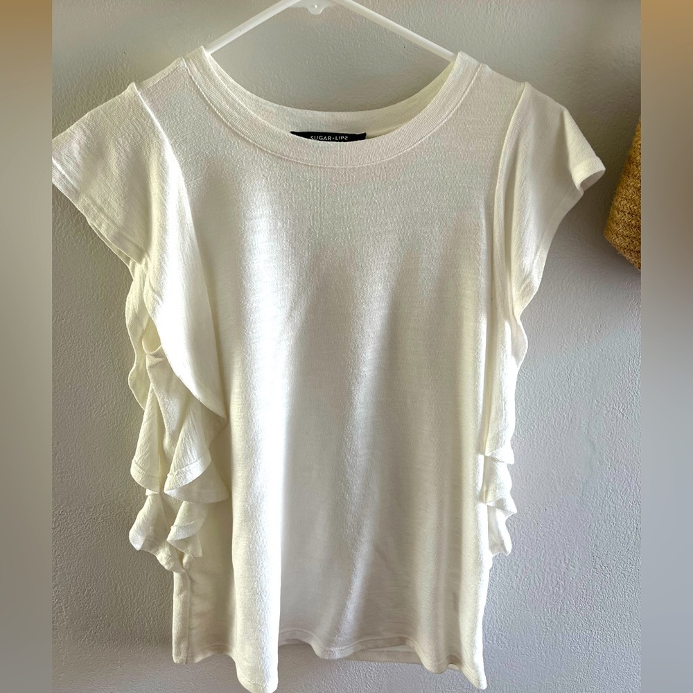 Ruffled sleeve tshirt
